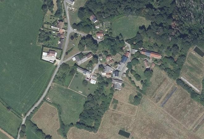 Vue aérienne Drive À Vendredi, Mainsat