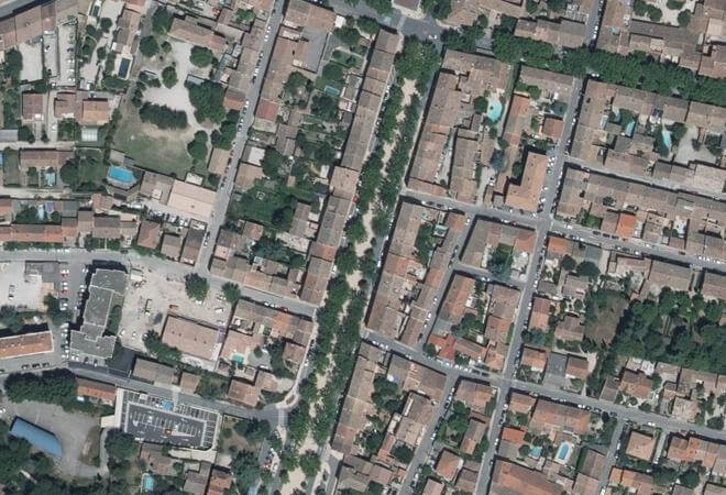 Vue aérienne Grand marché de Pertuis, Pertuis