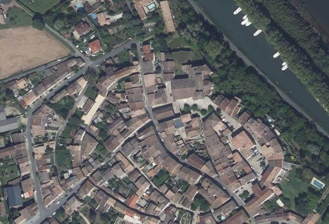 Vue aérienne Halle au Blé, Le Mas-d'Agenais