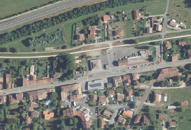 Vue aérienne Halle aux marchés, Prat-Bonrepaux