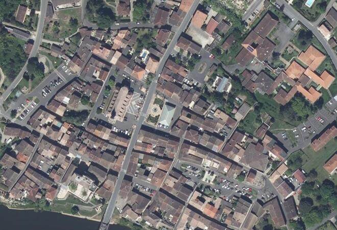 Vue aérienne Halle, Castelmoron-sur-Lot