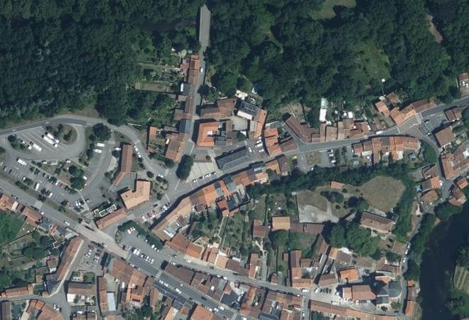 Vue aérienne Halle de Mareuil sur Lay, Mareuil-sur-Lay-Dissais