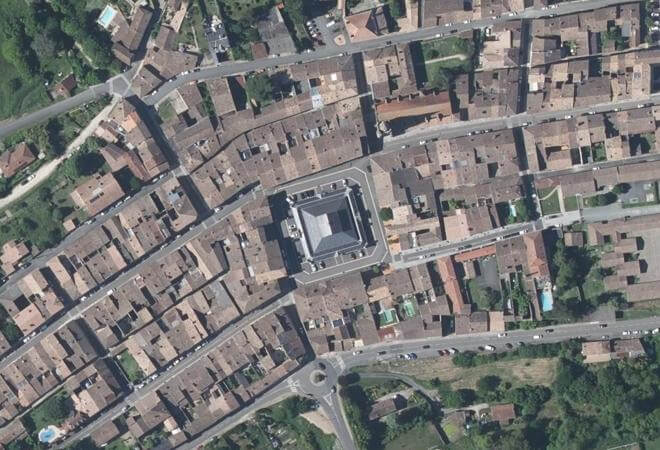 Vue aérienne Halle, Monségur