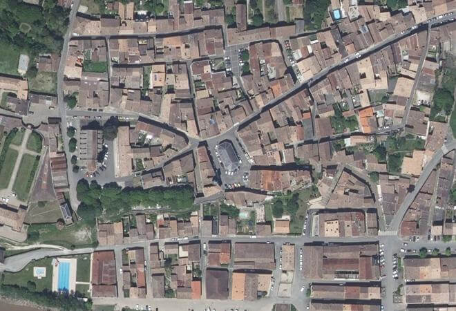 Vue aérienne La Halle, Bourg