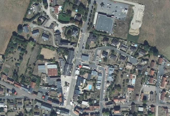 Vue aérienne La Halle, Magny-Cours