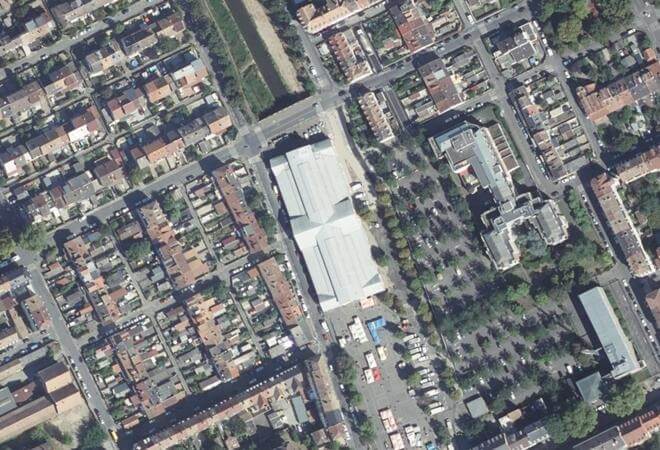 Vue aérienne Le Marché du Canal Couvert de Mulhouse, Mulhouse