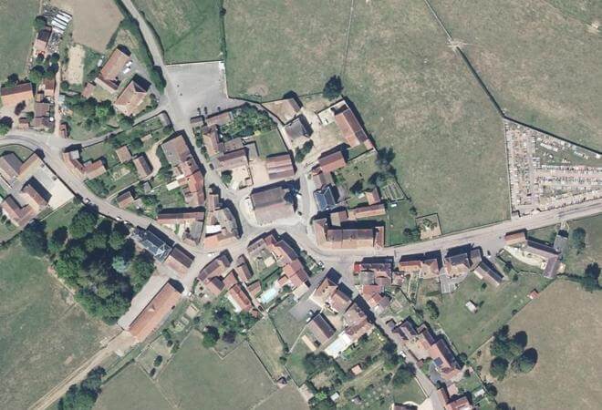 Vue aérienne Le martsi du vendredi, Saint-Julien-de-Civry