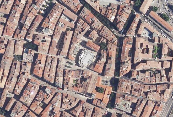Vue aérienne Les Halles de Toulon, Toulon