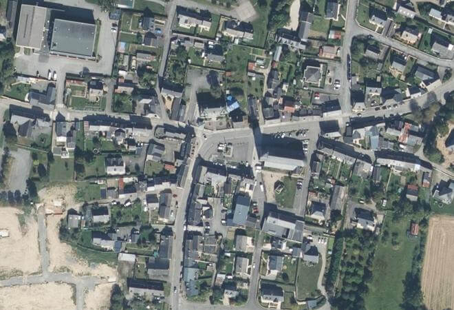 Vue aérienne Marché communal, Saint-M'Hervé