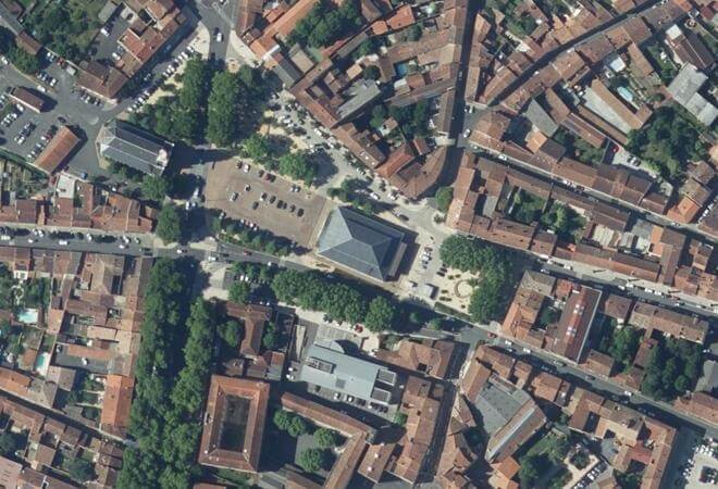 Vue aérienne Marché couvert de l'Albinque, Castres