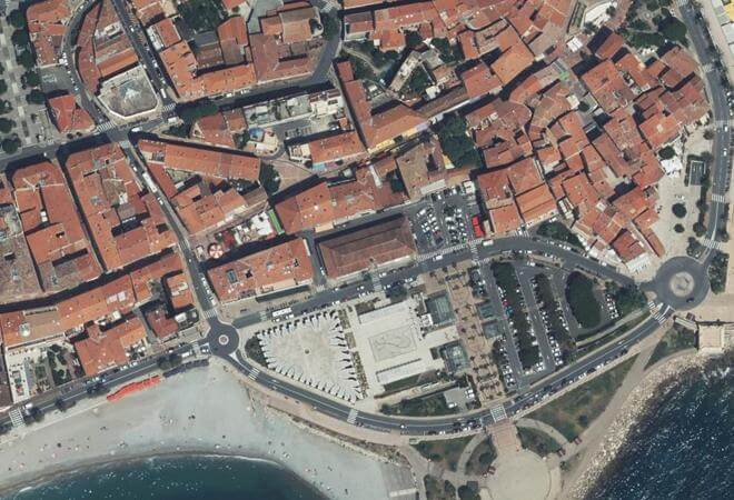 Vue aérienne Marché Couvert, Halles municipales de, Quai de Monleon, 06500 Menton, Menton