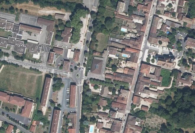 Vue aérienne Marché couvert, Pont-de-Veyle
