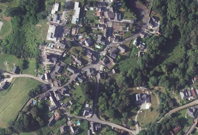 Vue aérienne Marché d'Eysus, Eysus