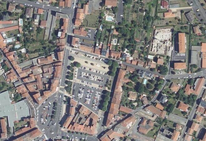 Vue aérienne Marché d'Issoire, Issoire