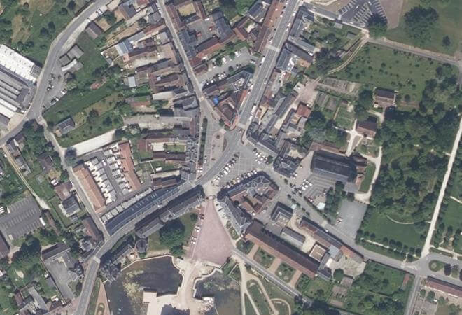 Vue aérienne Marché de Bellegarde, Bellegarde