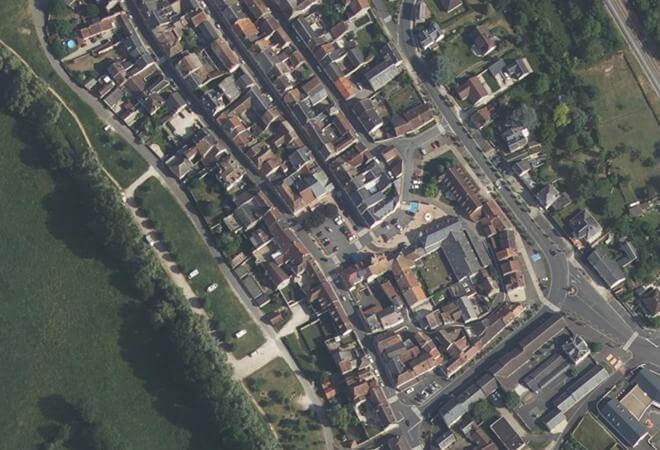 Vue aérienne Marché de Bonny-sur-Loire, Bonny-sur-Loire