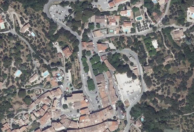 Vue aérienne Marché de Callas, Callas