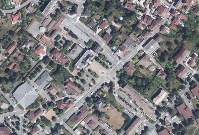 Vue aérienne Marché de Crolles, Crolles