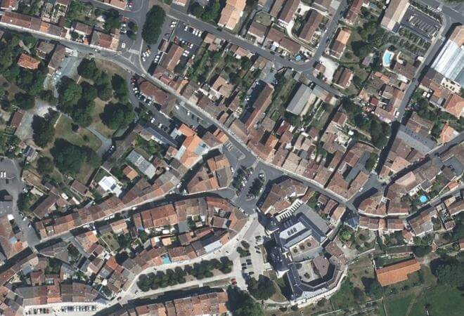 Vue aérienne Marché de Jonzac, Jonzac