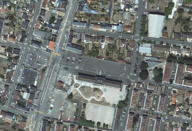 Vue aérienne Marché de la Cité des Pins, Le Mans