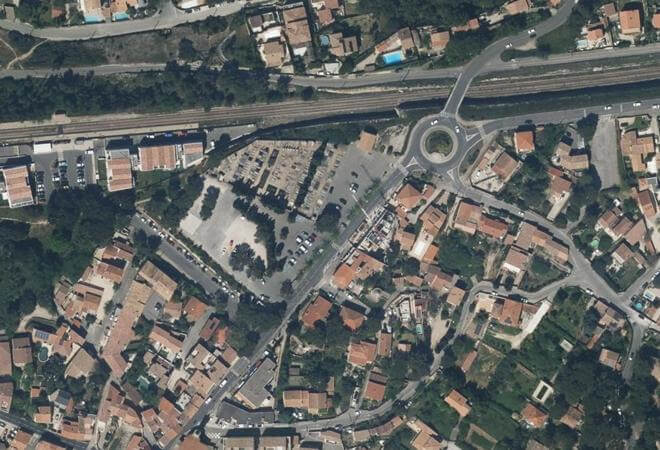 Vue aérienne Marché de La Couronne, Martigues