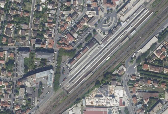 Vue aérienne Marché de la gare d'Arnouville, Arnouville