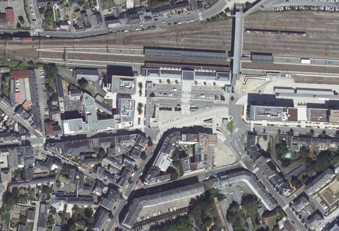Vue aérienne Marché de la gare, Laval