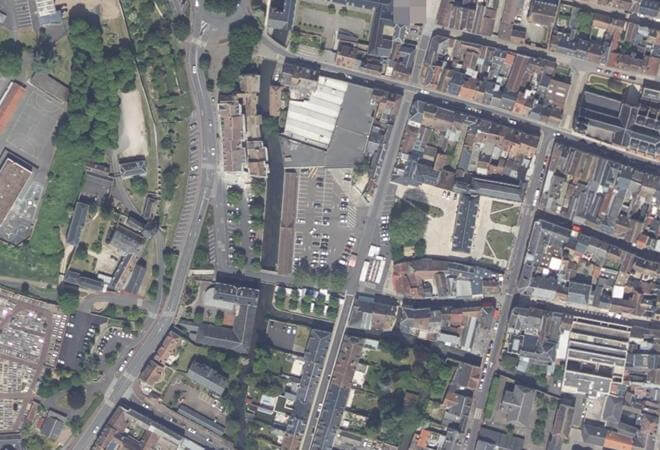 Vue aérienne Marché de la Place Girodet, Montargis