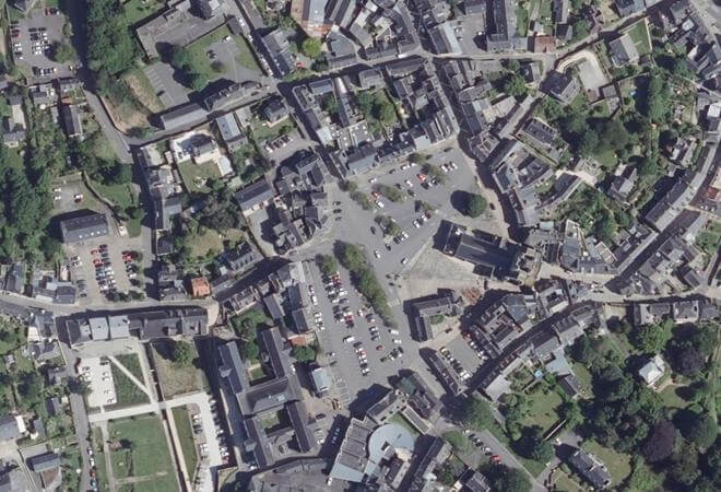 Vue aérienne Marché de la Place St-Michel, Quimperlé