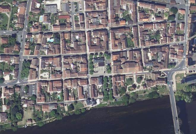 Vue aérienne Marché de Lalinde, Lalinde