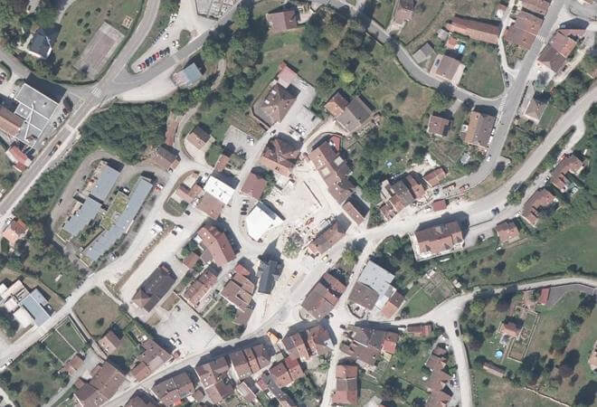 Vue aérienne Marché de Lavans-lès-Saint-Claude, Lavans-lès-Saint-Claude