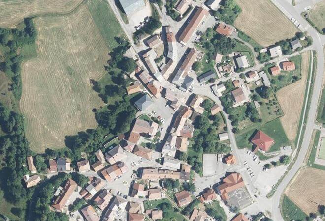 Vue aérienne Marché de Lus-la-Croix-Haute, Lus-la-Croix-Haute