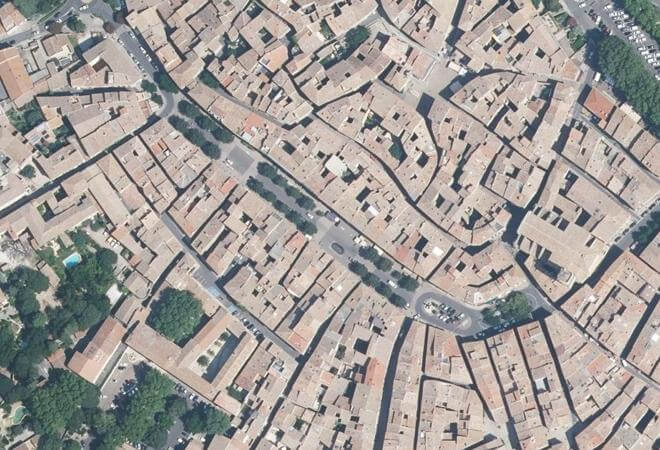 Vue aérienne Marché de Pézenas, Pézenas