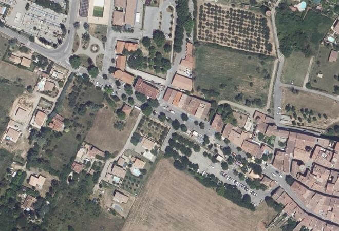 Vue aérienne Marché de Régusse, Régusse