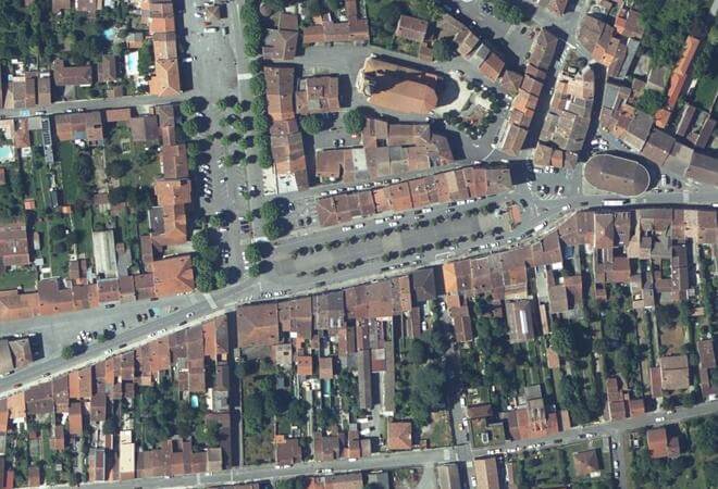 Vue aérienne Marché de Rieumes, Rieumes
