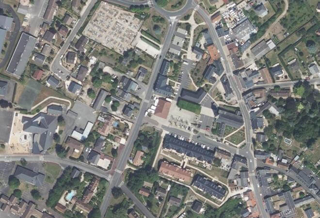 Vue aérienne Marché de Saint-Cyr-en-Val - les Halles, Saint-Cyr-en-Val