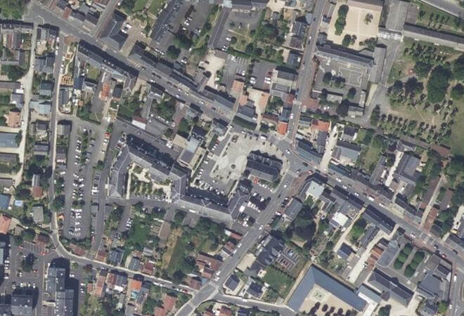 Vue aérienne Marché de Saint-Jean-le-Blanc - Place de l'Église, Saint-Jean-le-Blanc