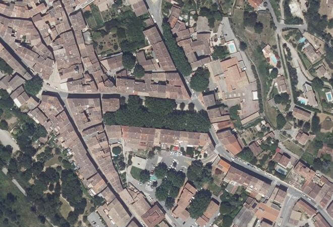 Vue aérienne Marché de Salernes, Salernes