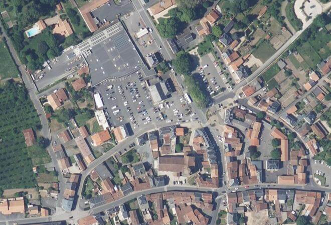 Vue aérienne Marché de Secondigny, Secondigny
