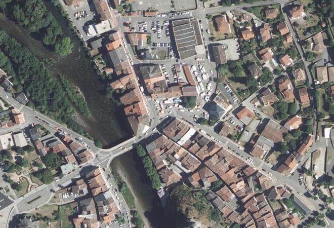Vue aérienne Marché de Tarascon-sur-Ariège, Tarascon-sur-Ariège