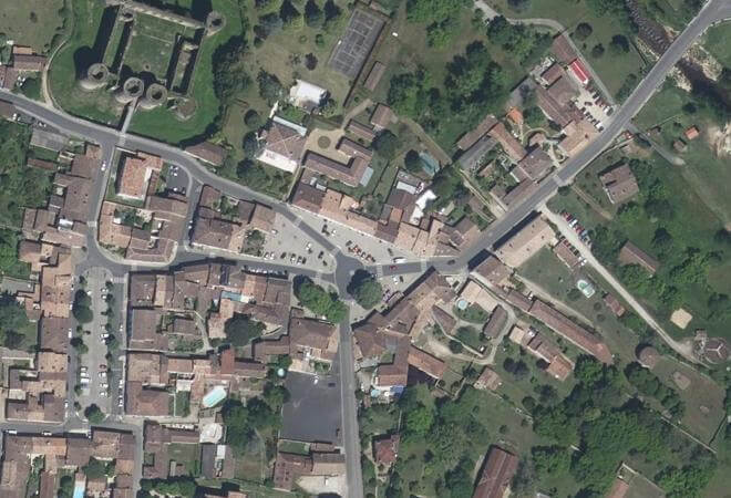 Vue aérienne Marché de Villandraut, Villandraut
