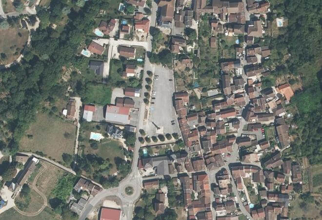 Vue aérienne Marché de Villebois, Villebois