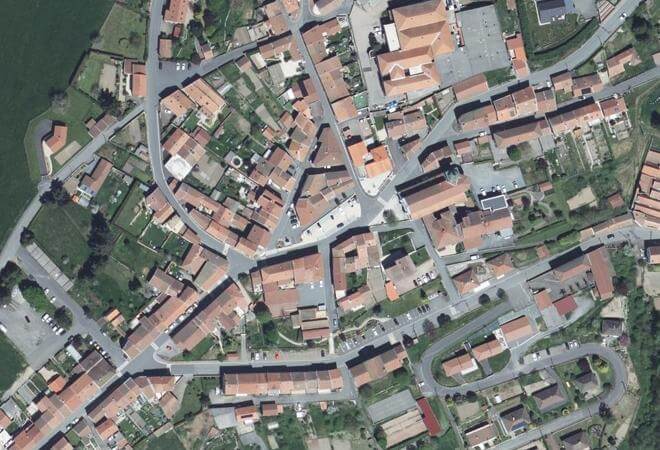 Vue aérienne Marché de Violay, Violay