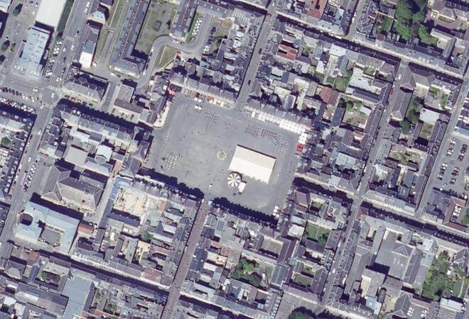 Vue aérienne Marché des producteurs de Pays, Charleville-Mézières