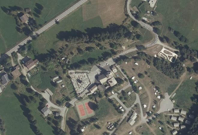 Vue aérienne Marché des producteurs locaux, Val-Cenis