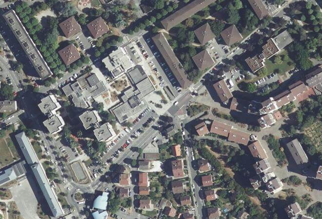 Vue aérienne Marché des Teppes, Annecy