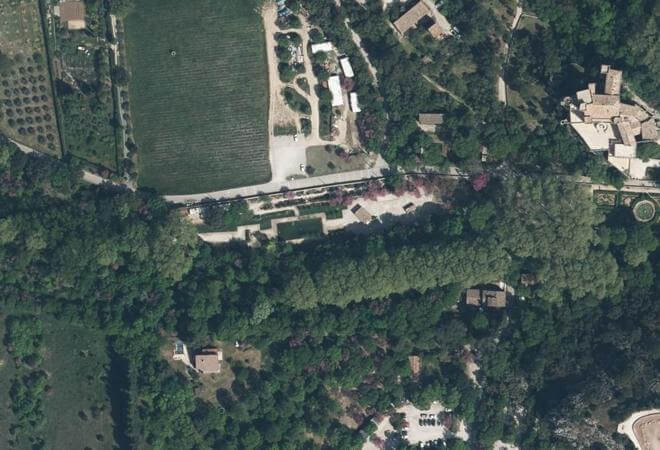 Vue aérienne Marché du Rocher Mistral, La Barben