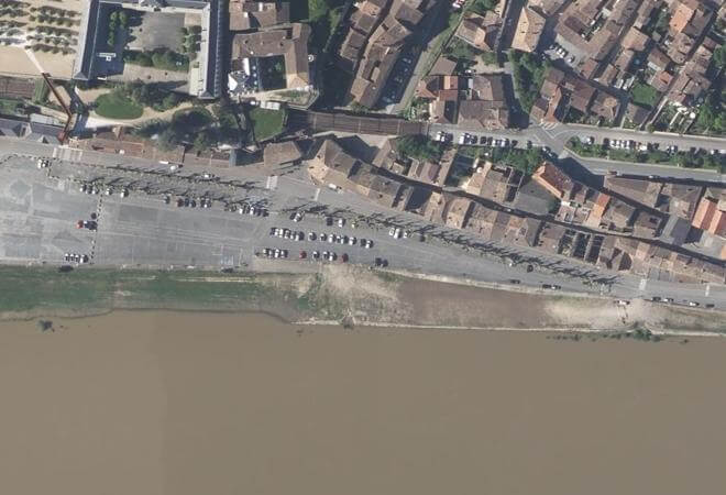 Vue aérienne Marché du samedi, La Réole