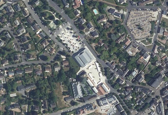 Vue aérienne Marché Halle de la Morandière, Fondettes