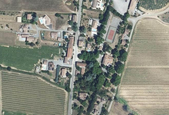 Vue aérienne Marché hebdomadaire, Beaulieu